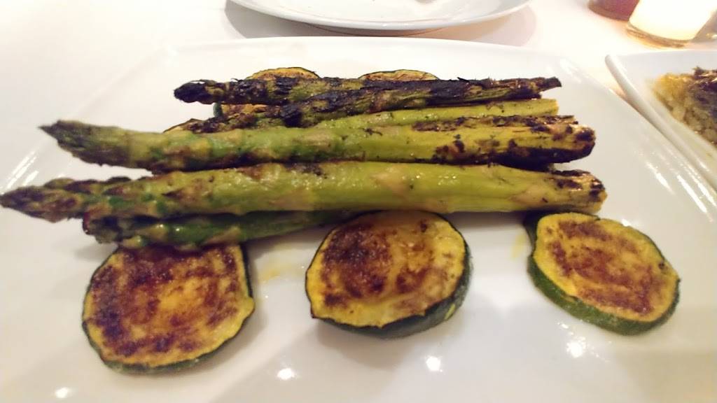 Shiraz Kitchen & Wine Bar | restaurant | 83 E Main St, Elmsford, NY 10523, USA | 9143456111 OR +1 914-345-6111