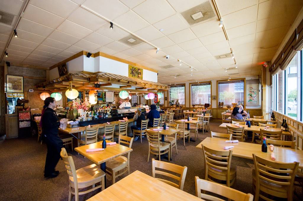 Sushi Sam | restaurant | 500 W Southlake Blvd # 138, Southlake, TX 76092, USA | 8174101991 OR +1 817-410-1991