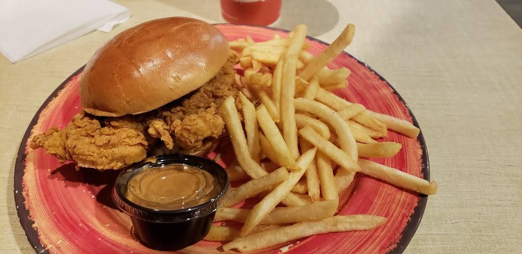 Pollo Campero | meal takeaway | 5852 Columbia Pike, Falls Church, VA 22041, USA | 7038208400 OR +1 703-820-8400