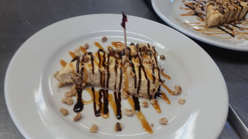 Helgesens Harpos | restaurant | 5201 WI-11, Janesville, WI 53548, USA | 6087528886 OR +1 608-752-8886