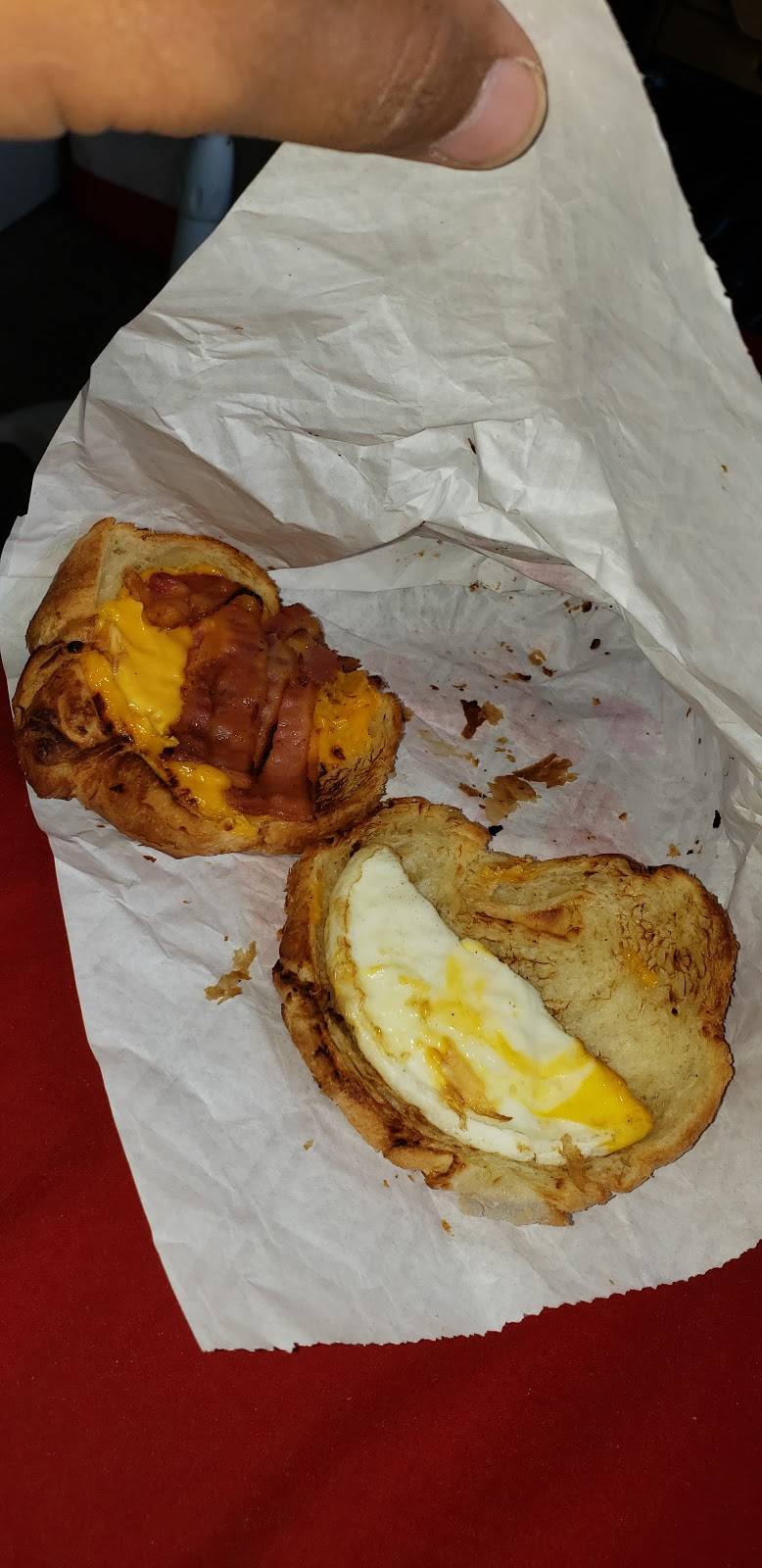 Dunkin | bakery | 3400 NW 79th St, Miami, FL 33147, USA | 3056772024 OR +1 305-677-2024