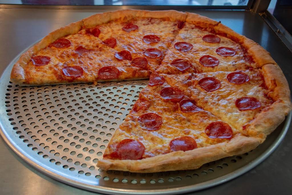 Vincents Pizzeria | restaurant | 324 Thorold Rd, Welland, ON L3C 3W6, Canada | 9057354110 OR +1 905-735-4110