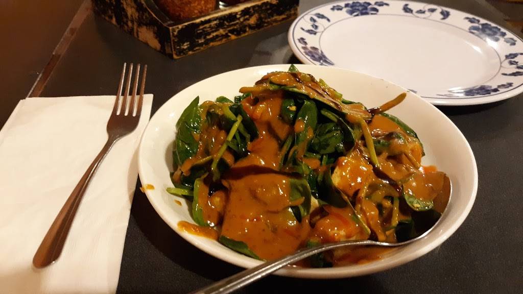 Kwanjai Thai Cuisine | restaurant | 469 N 36th St, Seattle, WA 98103, USA | 2066323656 OR +1 206-632-3656