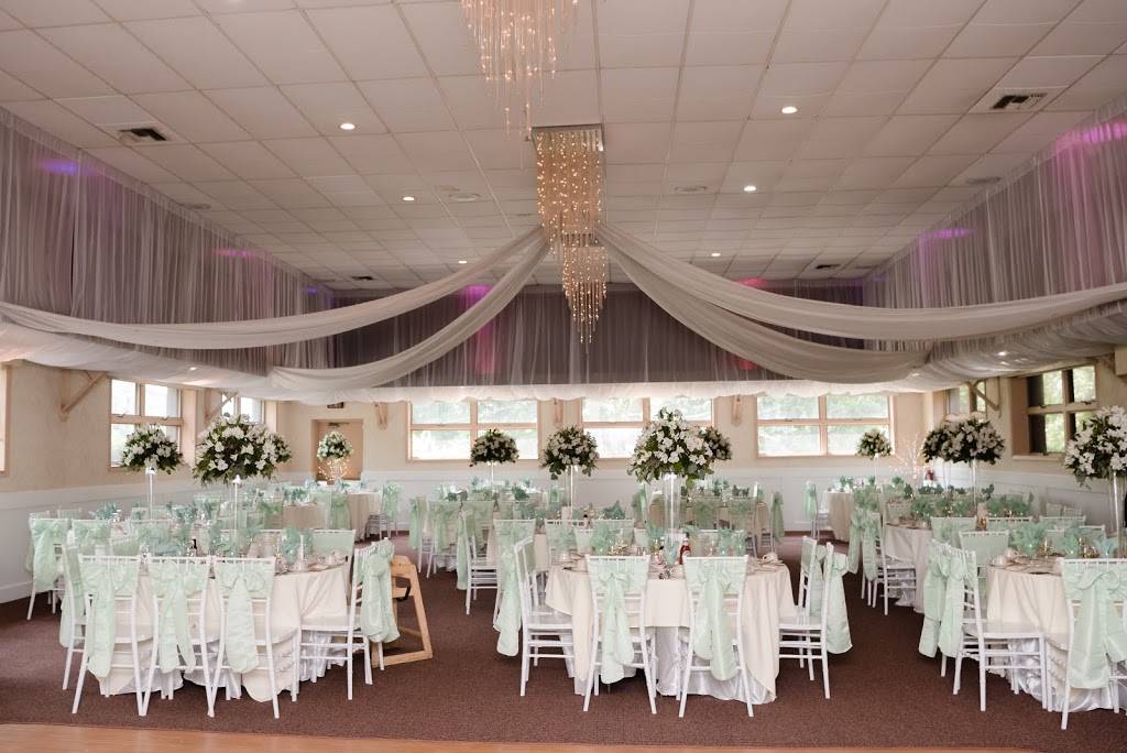 Carmens Country Inn and Gardens | restaurant | 364 Freedom Rd, Drums, PA 18222, USA | 5704553700 OR +1 570-455-3700