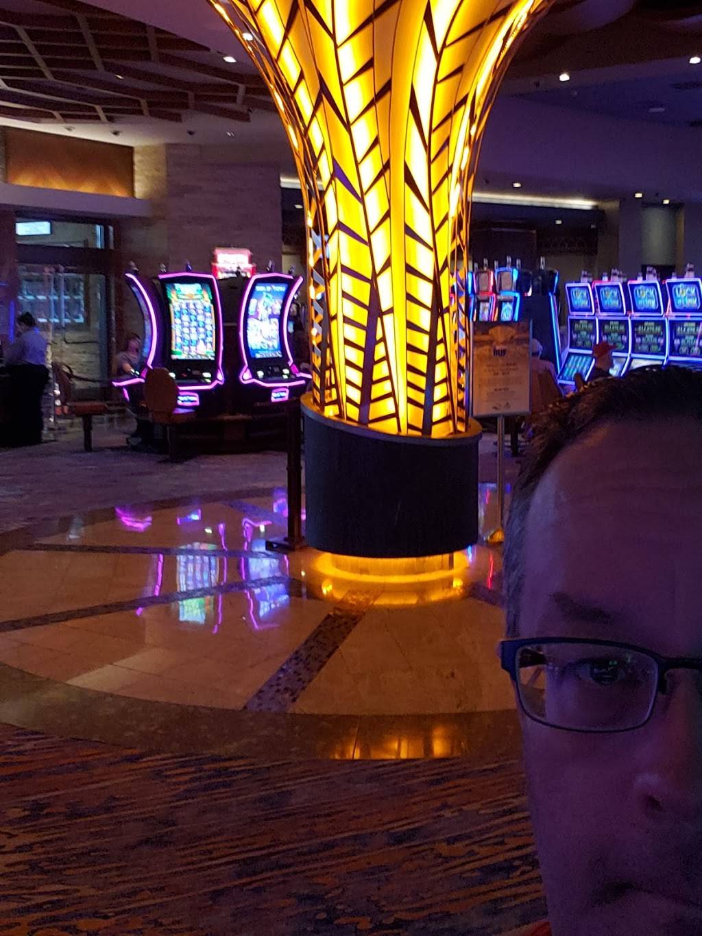 Seneca Buffalo Creek Casino | restaurant | 1 Fulton St, Buffalo, NY 14204, USA | 8778736322 OR +1 877-873-6322