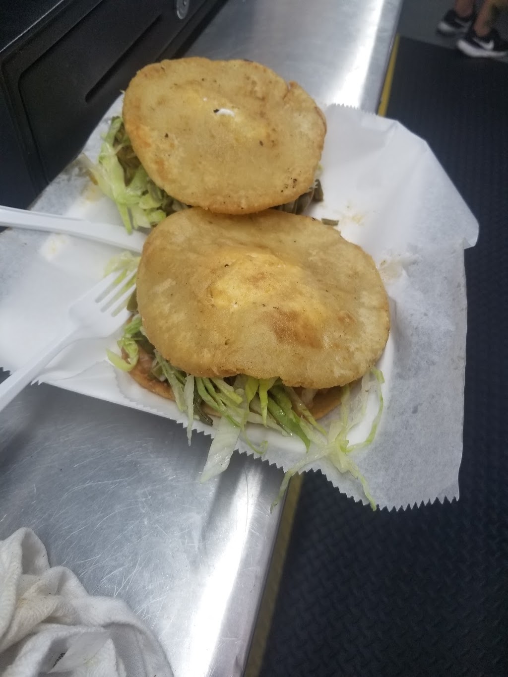 Mexicano Express | restaurant | 3301 W Burnham St, Milwaukee, WI 53215, USA | 4148972323 OR +1 414-897-2323