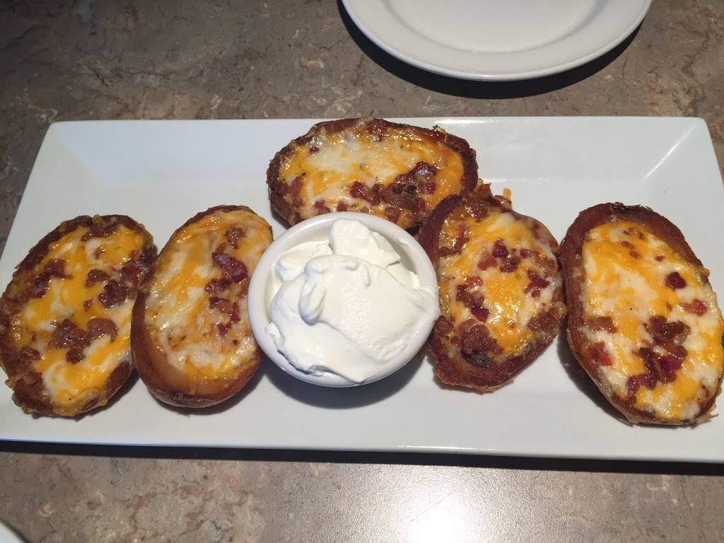 Scottys Restaurant | restaurant | 636 Yonge St, Barrie, ON L4N 4E6, Canada | 7057251711 OR +1 705-725-1711