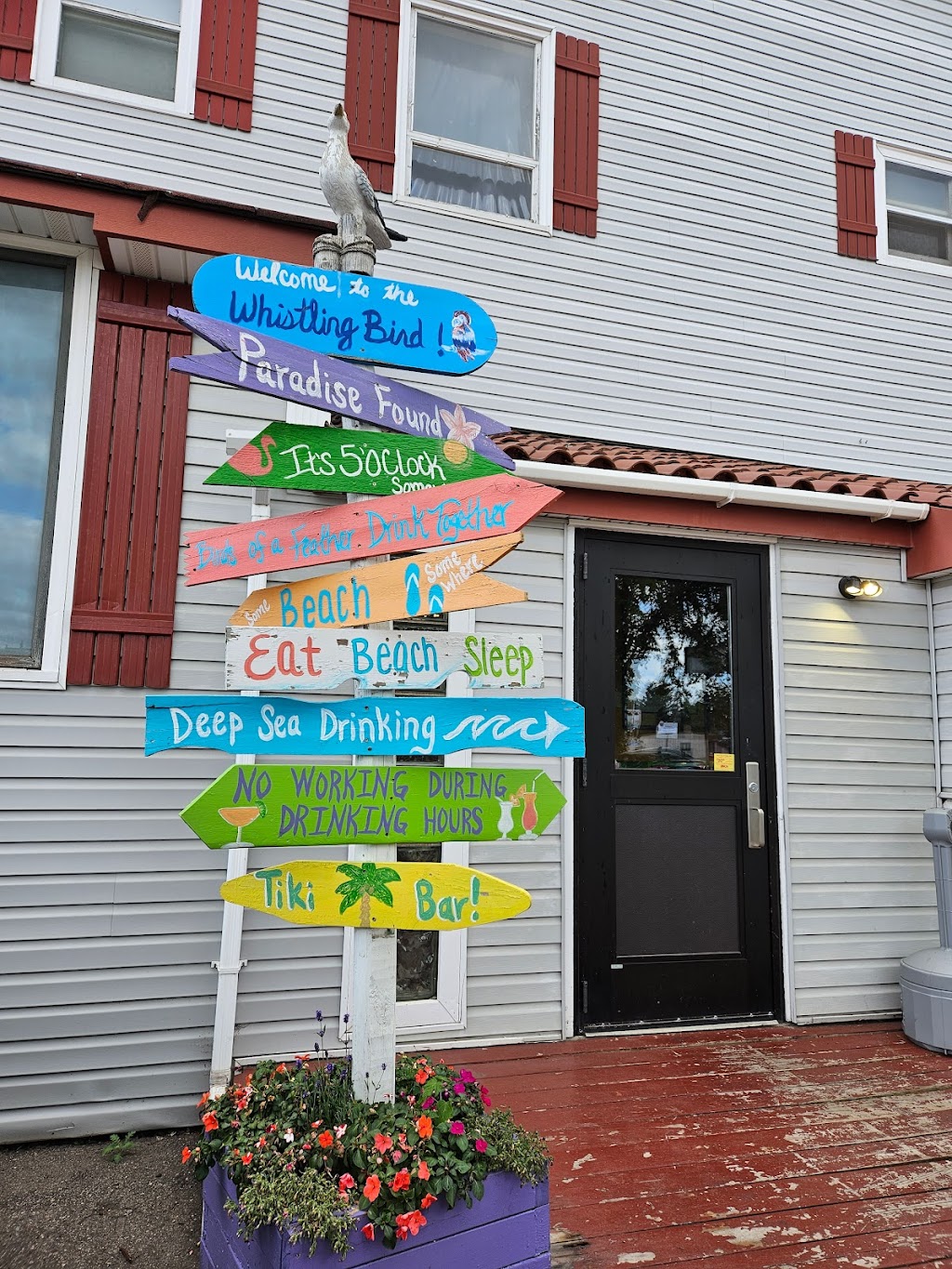 The Whistling Bird | restaurant | 101 Broadway, Gilbert, MN 55741, USA | 2187415030 OR +1 218-741-5030