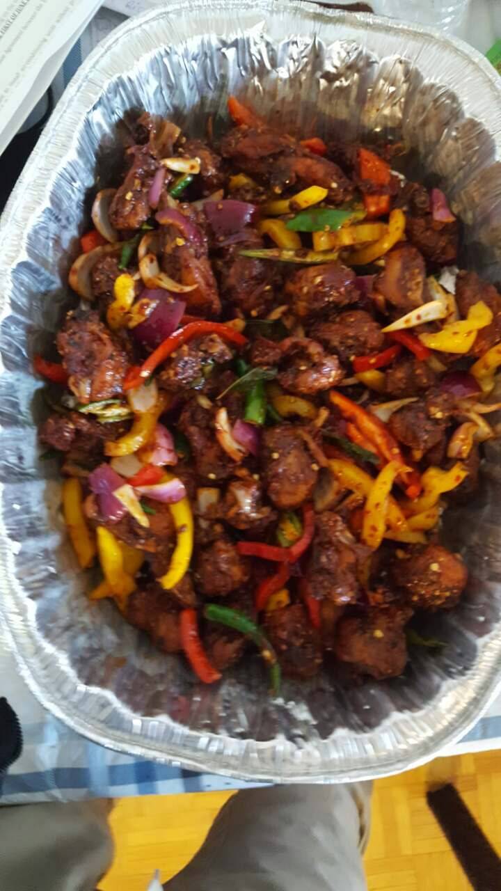 Banana Leaf Catering and Take Out | meal takeaway | 832 Markham Rd, Scarborough, ON M1H 2Y2, Canada | 4164398000 OR +1 416-439-8000