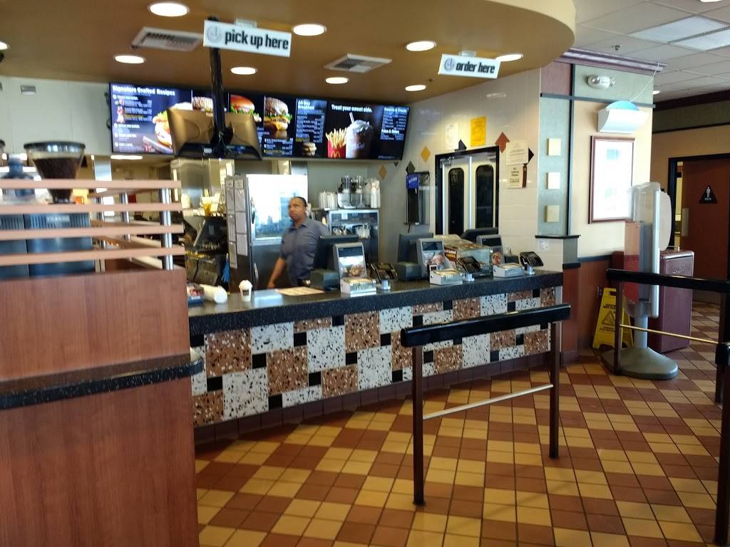 McDonalds | cafe | 14896 CA-4, Discovery Bay, CA 94514, USA | 9255134025 OR +1 925-513-4025