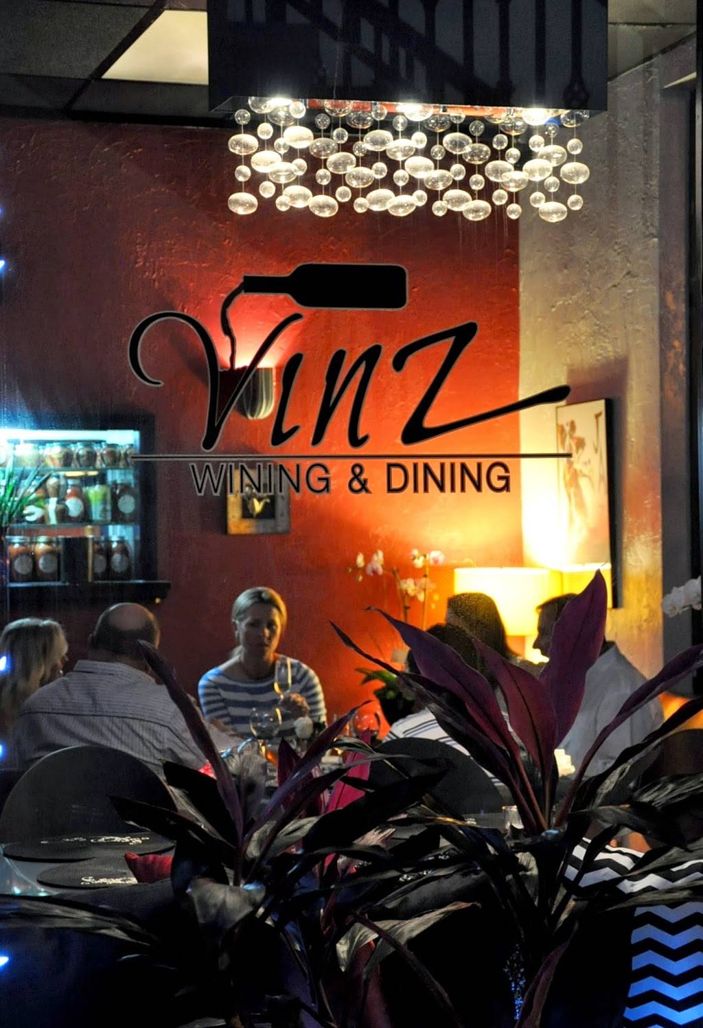 Vinz Wining & Dining | restaurant | 4885 Florida A1A, Vero Beach, FL 32963, USA | 7722343341 OR +1 772-234-3341
