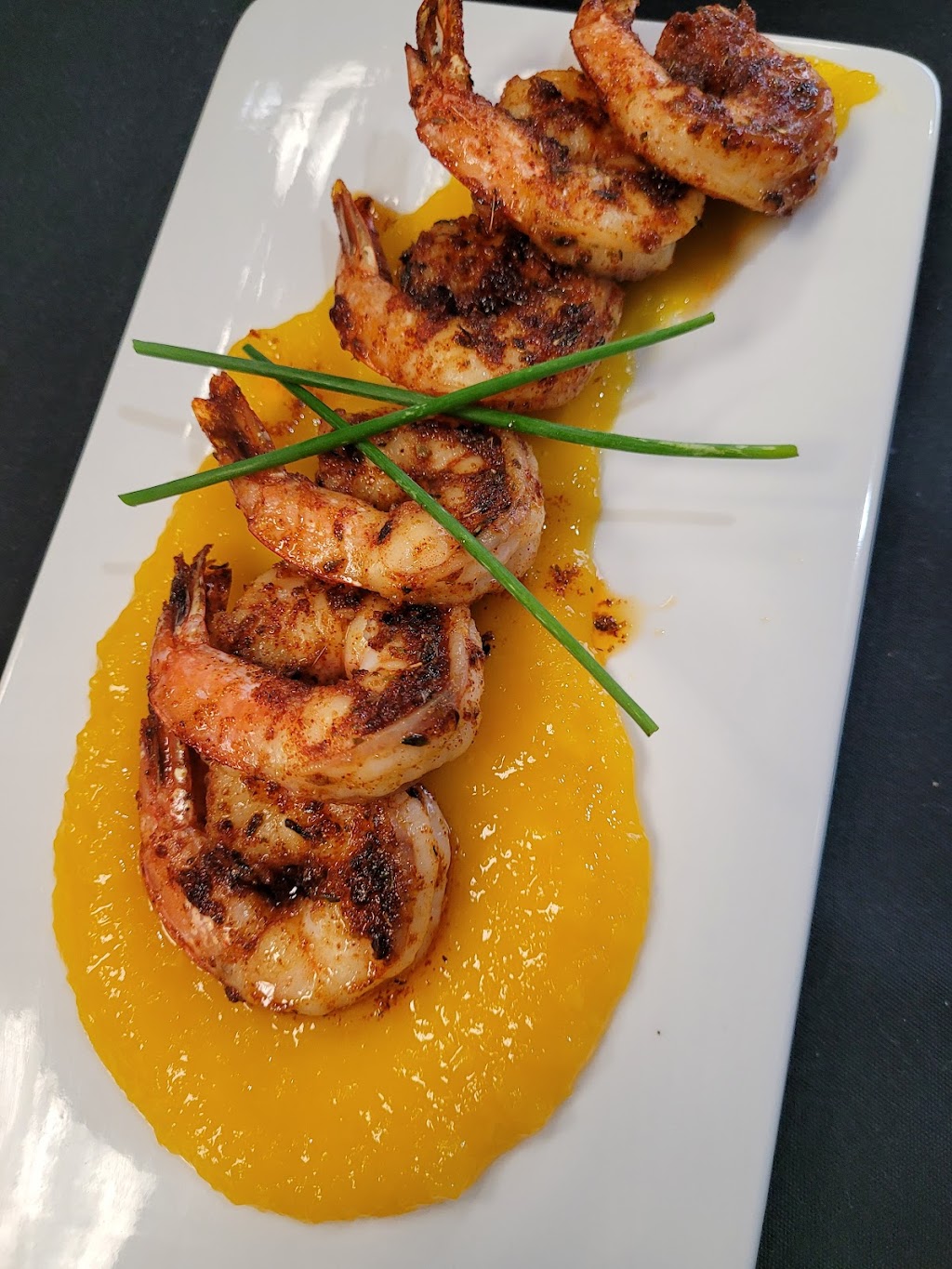 Quench Taps and Tapas | restaurant | 14010 N Litchfield Rd Ste 212, Surprise, AZ 85379, USA | 4806702962 OR +1 480-670-2962