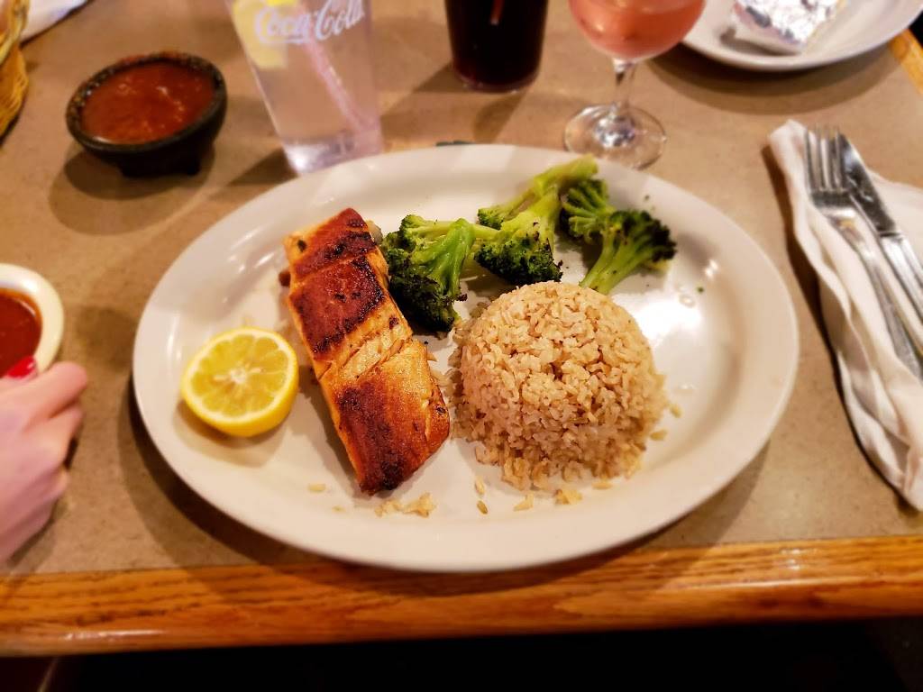 Wholly Guacamole Mexican Grille | restaurant | 6307 Burlington Rd, Whitsett, NC 27377, USA | 3364466500 OR +1 336-446-6500