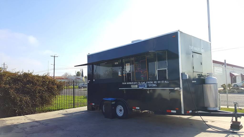 Two Angry Guys | restaurant | 1055 W 15th St, Merced, CA 95340, USA | 2097690349 OR +1 209-769-0349