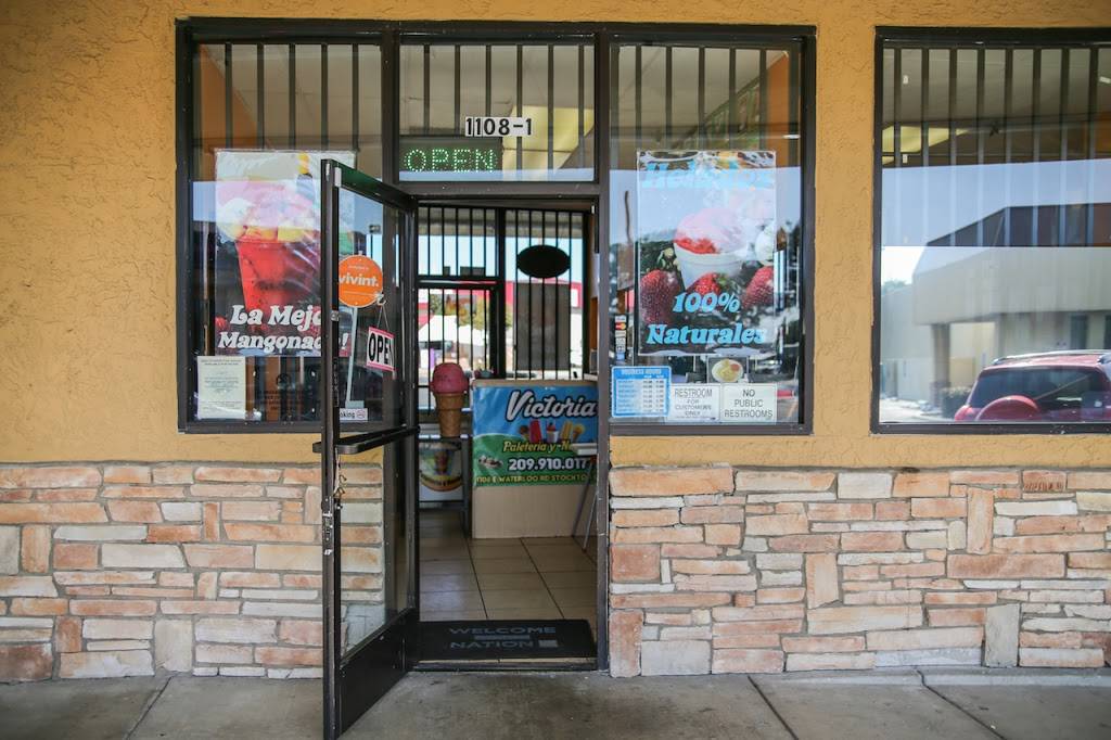 Victoria Paleteria Y Neveria & Pupusas | restaurant | 1108 Waterloo Rd #1, Stockton, CA 95205, USA | 2099100177 OR +1 209-910-0177