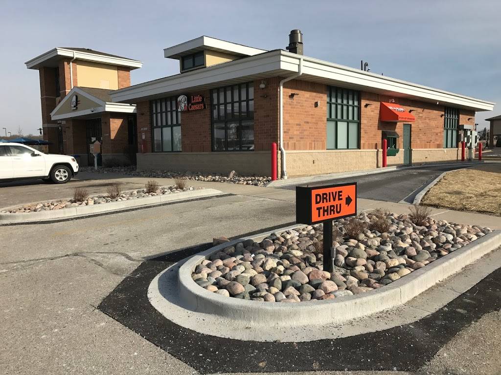 Little Caesars Pizza | meal takeaway | S69W15465 Janesville Rd, Muskego, WI 53150, USA | 2624325700 OR +1 262-432-5700