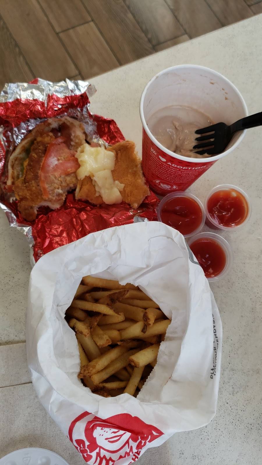 Wendys | restaurant | 2937 Lorain Ave, Cleveland, OH 44113, USA | 2163564219 OR +1 216-356-4219