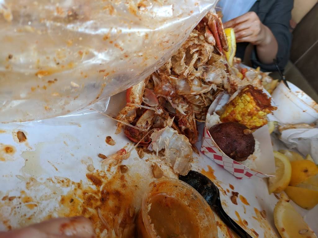 The Kickin Crab of Costa Mesa | restaurant | 1534 Adams Ave, Costa Mesa, CA 92626, USA | 7147604909 OR +1 714-760-4909