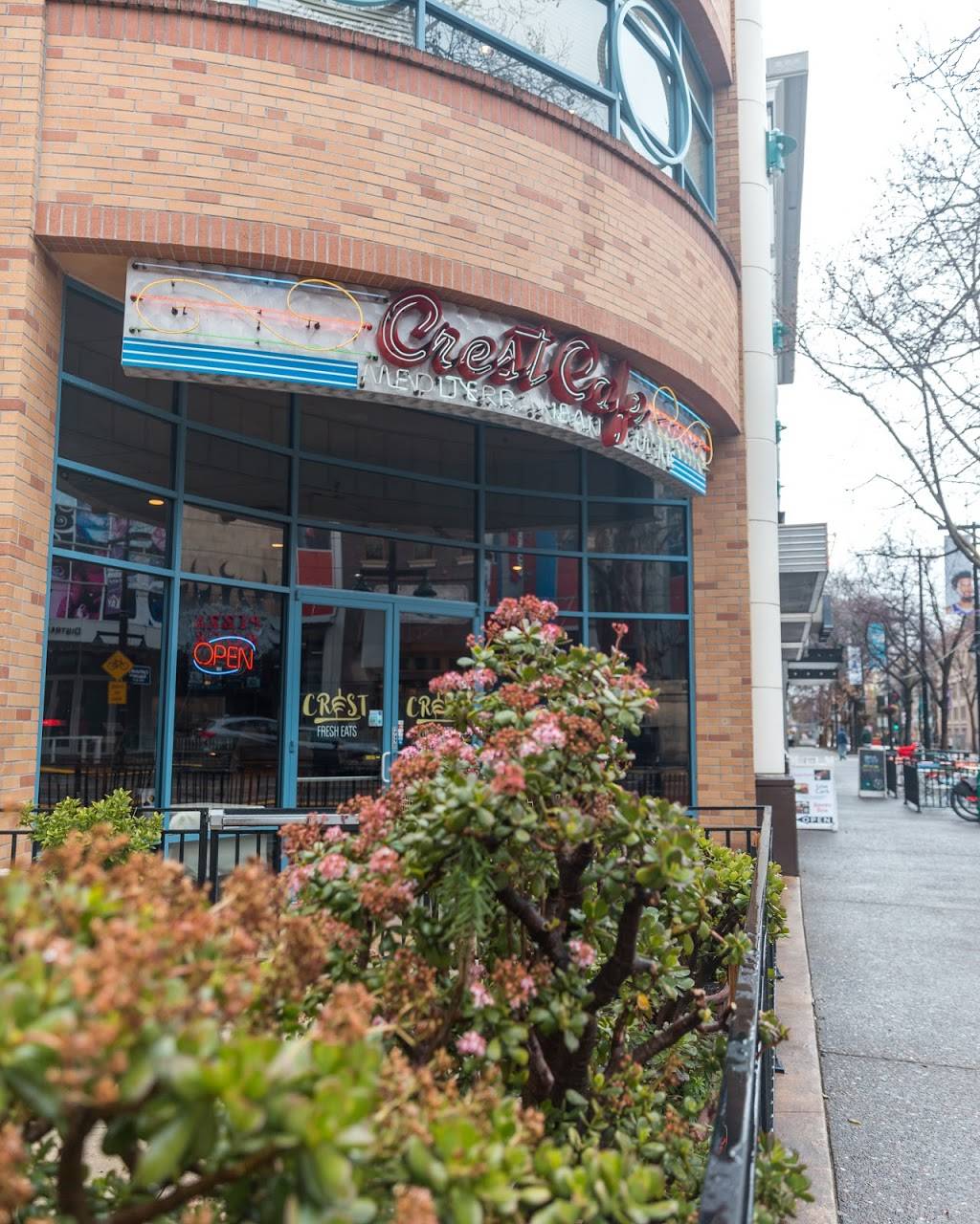 Crest Cafe | Mediterranean Cuisine | restaurant | 1017 K St, Sacramento, CA 95814, USA | 9164442722 OR +1 916-444-2722