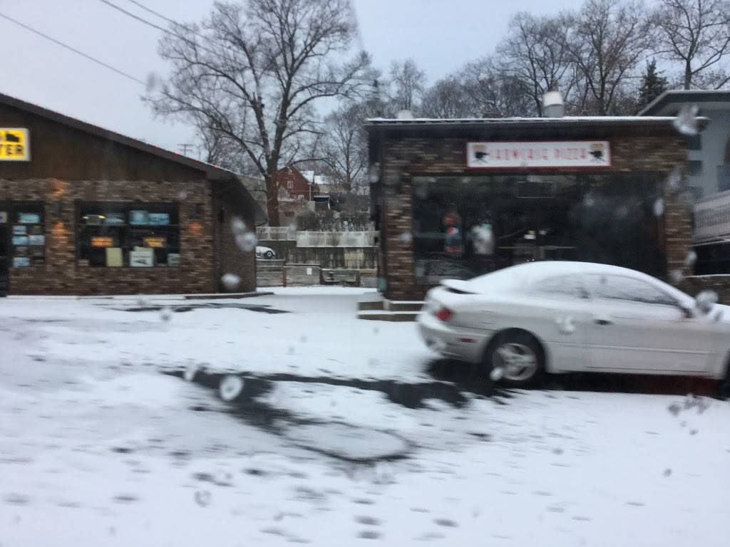 Showcase Pizza | restaurant | 109 Curry Hollow Rd, Pleasant Hills, PA 15236, USA | 4126537469 OR +1 412-653-7469