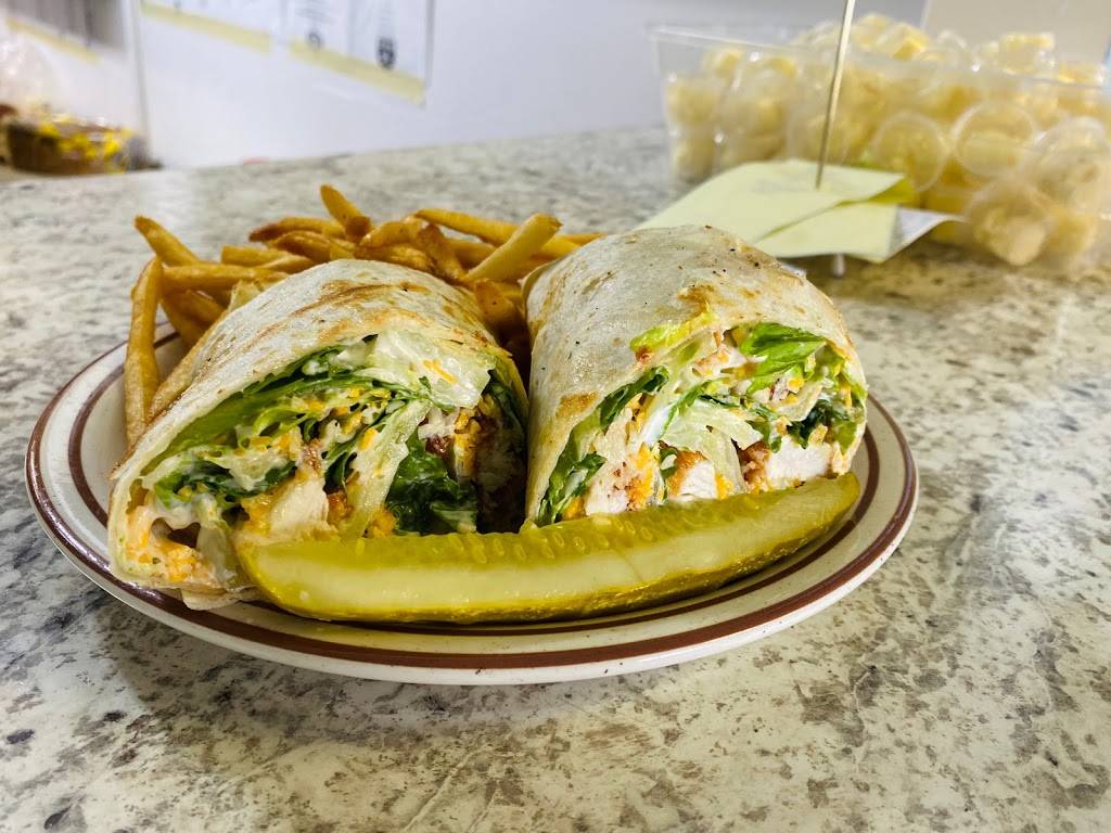 Smoke On the Water BBQ & Catering | restaurant | 3954 24th Ave, Port Huron, MI 48060, USA | 8109908342 OR +1 810-990-8342