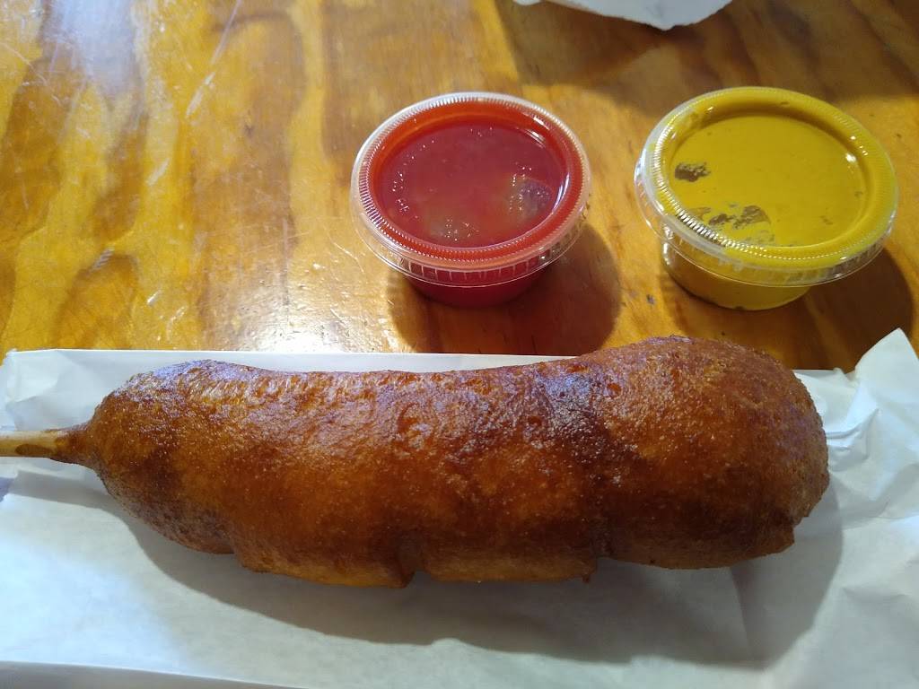 Rollies On Texas | restaurant | 341 S Texas St, De Leon, TX 76444, USA | 2548932591 OR +1 254-893-2591