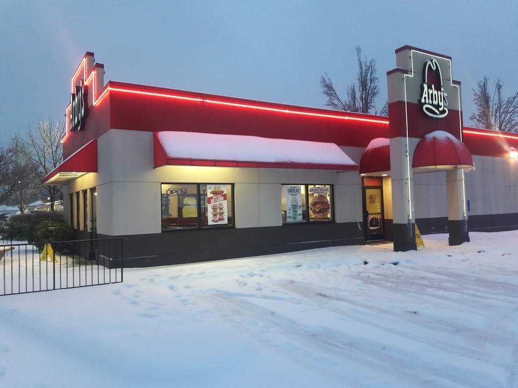 Arbys | restaurant | 35 Silver Ln, Eugene, OR 97402, USA | 5416893500 OR +1 541-689-3500