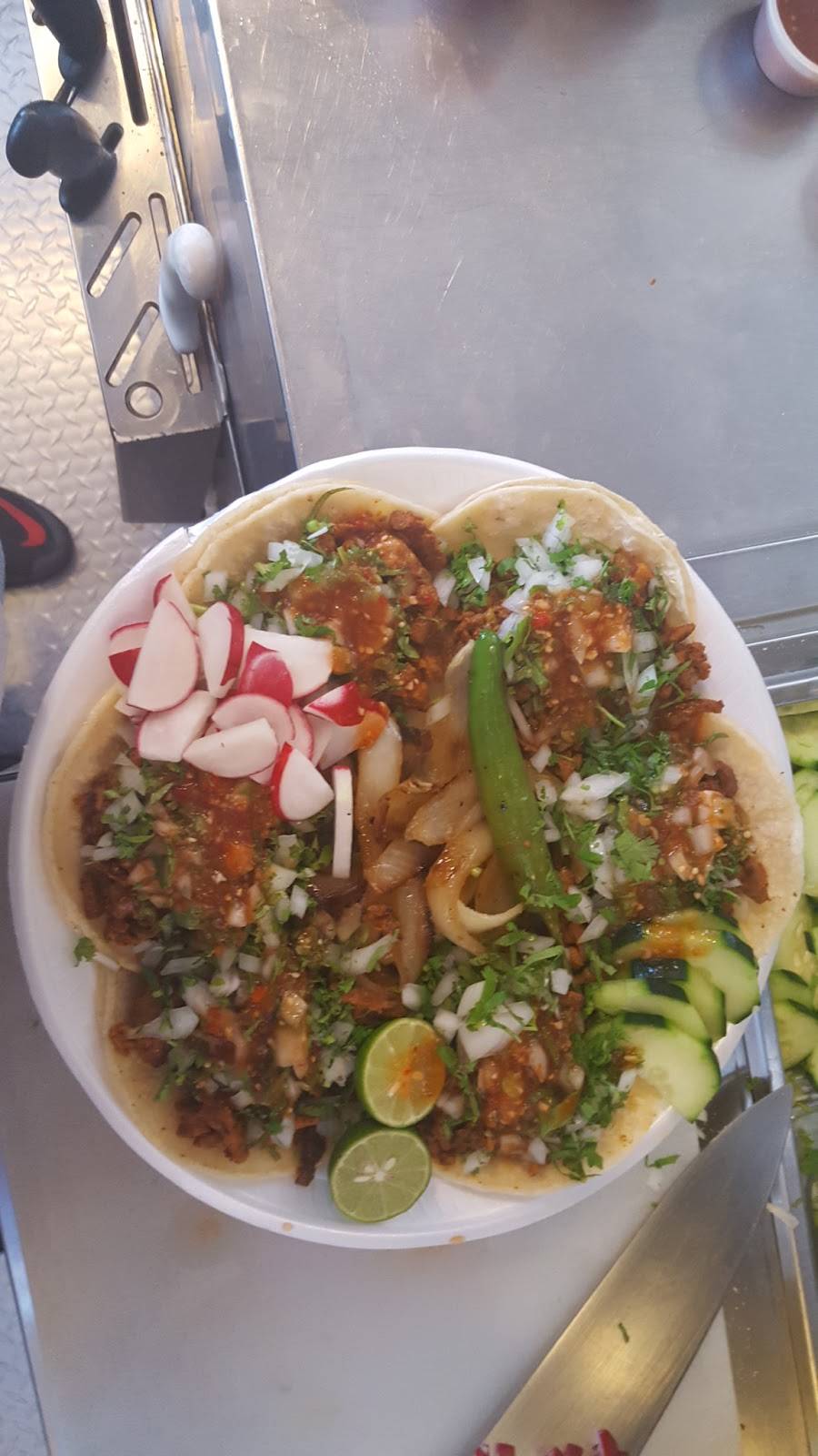 Tacos Amatlan | restaurant | 911 W Telegraph Rd, Santa Paula, CA 93060, USA | 8054500463 OR +1 805-450-0463