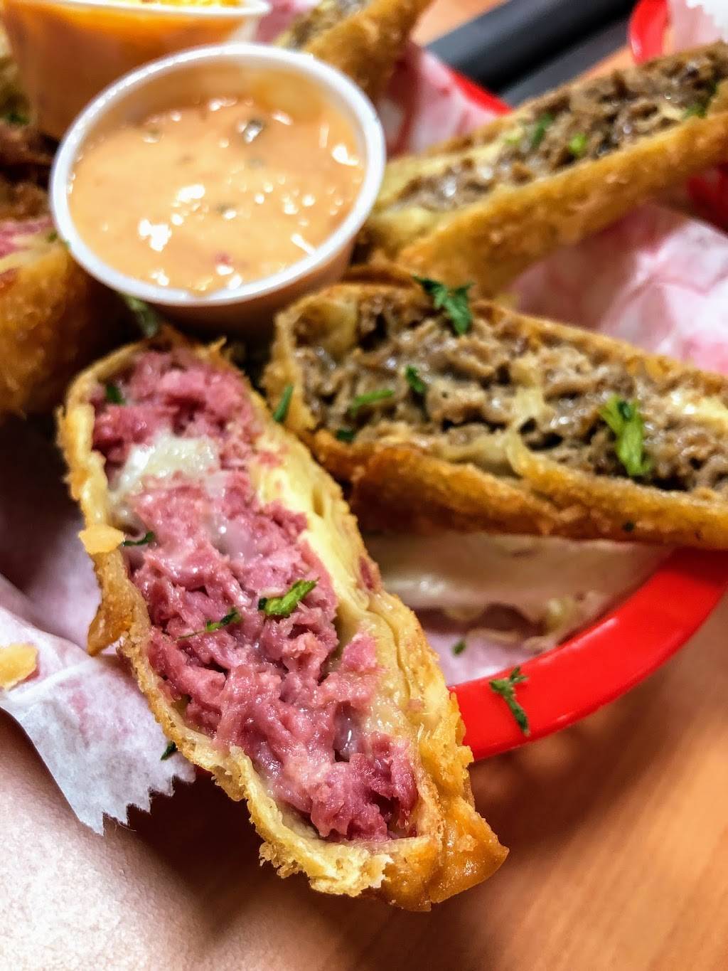 Leftys Cheesesteak | restaurant | 1335 Eight Mile Rd, Detroit, MI 48203, USA | 3137070978 OR +1 313-707-0978