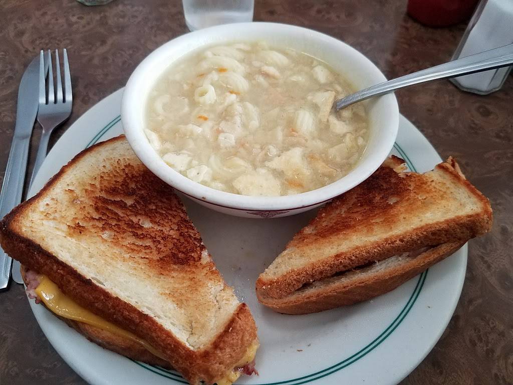 Mandys Restaurant | restaurant | 24050 W Nine Mile Rd, Southfield, MI 48033, USA | 2483562060 OR +1 248-356-2060