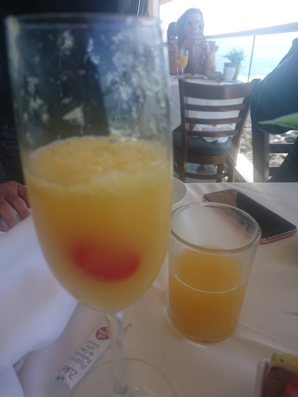 Restaurante Los Cristales | restaurant | Carretera Libre Tijuana, Escenica Ensenada - Tijuana Km. 35.16, Hermenegildo Cuenca Diaz, 22710 Rosarito, B.C., Mexico | 0446611120096 OR +52 1 661 112 0096