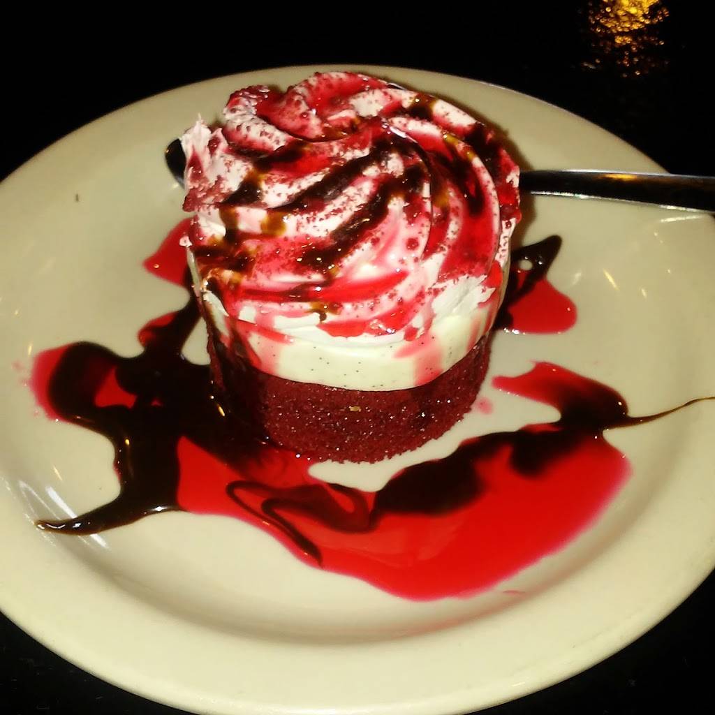 Vickers Lakeside Tavern | restaurant | 130 W Prairie St, Vicksburg, MI 49097, USA | 2694755790 OR +1 269-475-5790