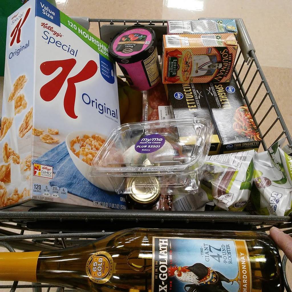 Peartree Village | shopping mall | 210 Franklin Rd, Brentwood, TN 37027, USA | 4045753200 OR +1 404-575-3200