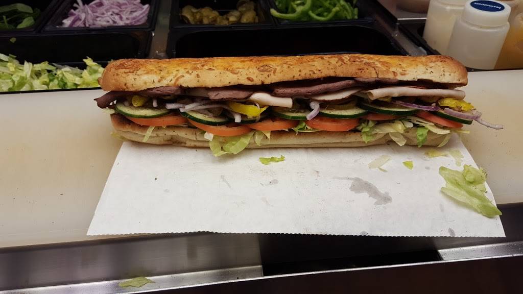 Subway | restaurant | 2200 Roswell Rd, Marietta, GA 30062, USA | 7705781818 OR +1 770-578-1818