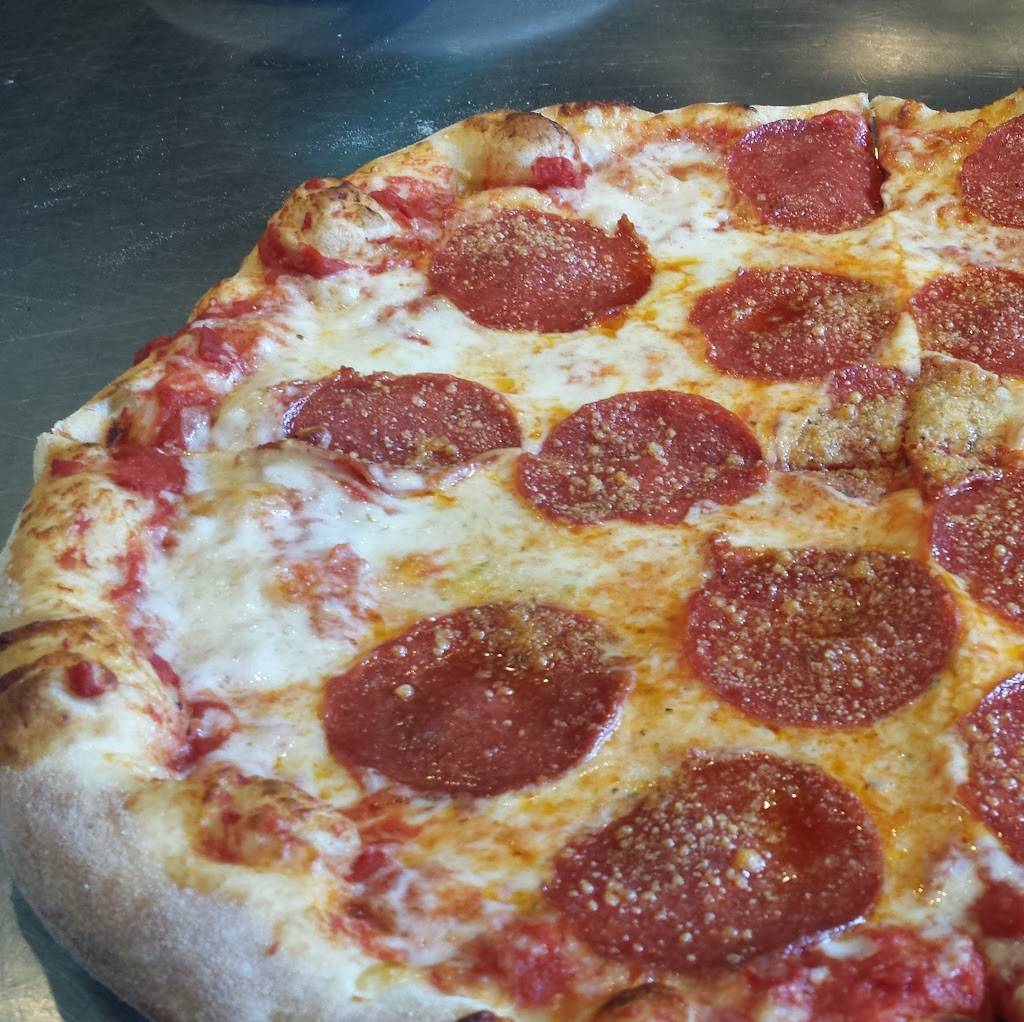 Boston Brothers Pizzeria | meal delivery | 2718 White Mountain Hwy, North Conway, NH 03860, USA | 6037335920 OR +1 603-733-5920