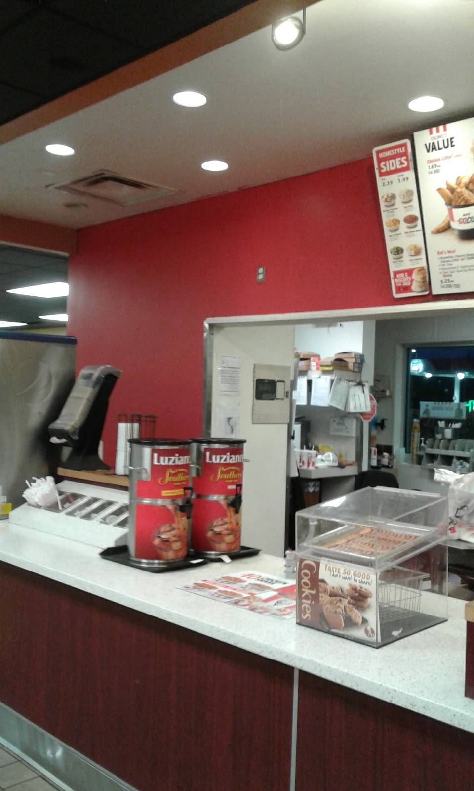 KFC | restaurant | 2992 N College Ave, Fayetteville, AR 72703, USA | 4794446641 OR +1 479-444-6641