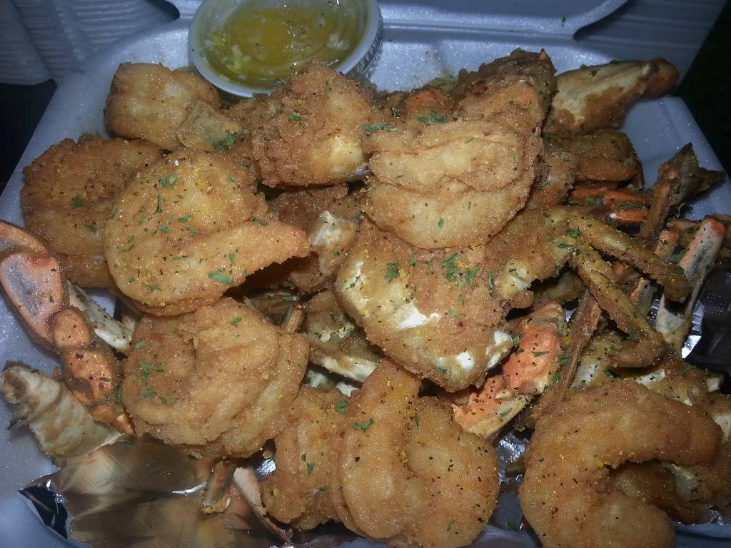 Crab Craze | restaurant | 842 6th St NW, Winter Haven, FL 33881, USA | 8632684771 OR +1 863-268-4771