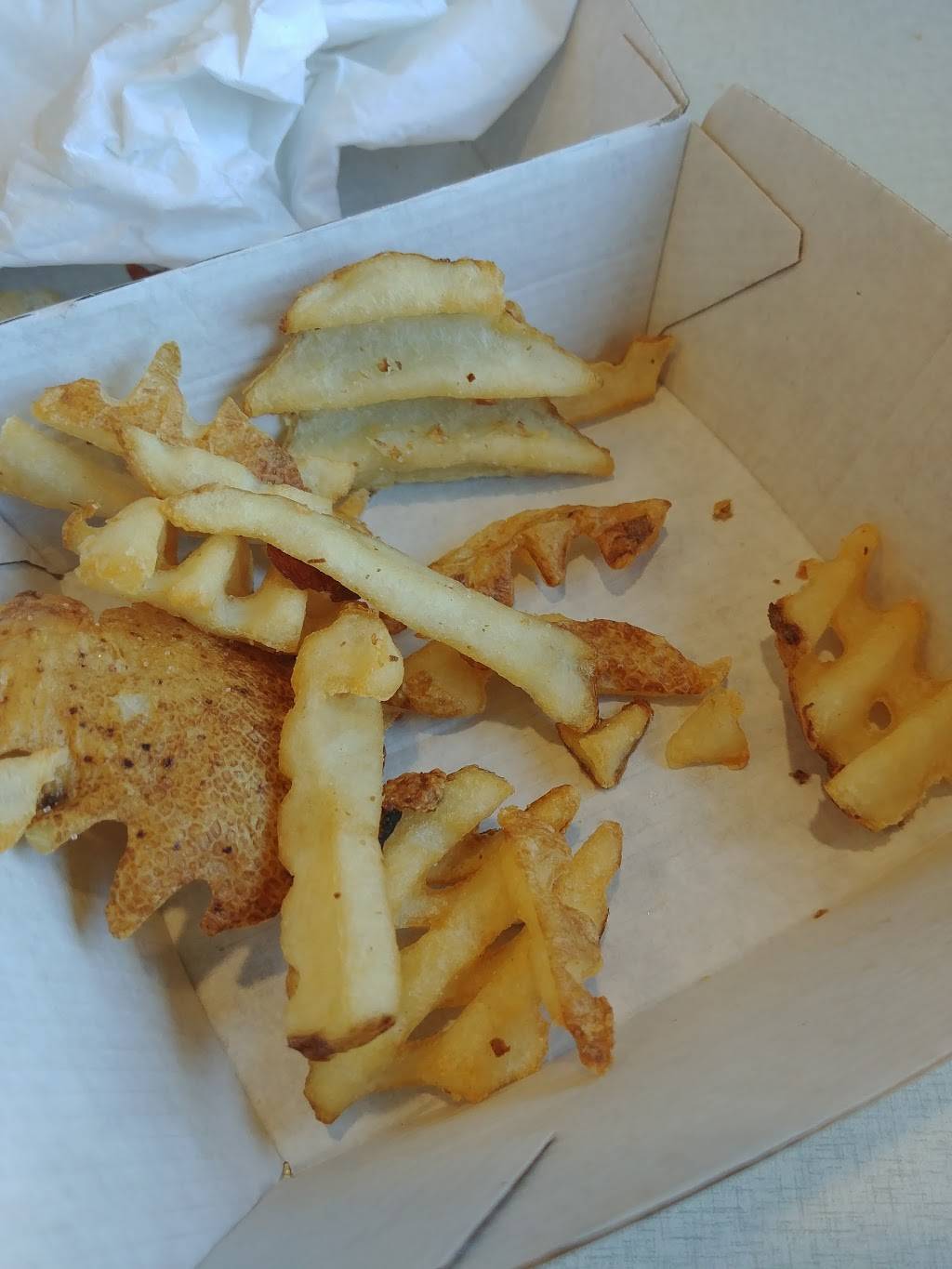 Chick-fil-A | restaurant | 5001 Shelbyville Rd, Louisville, KY 40207, USA | 5028949749 OR +1 502-894-9749