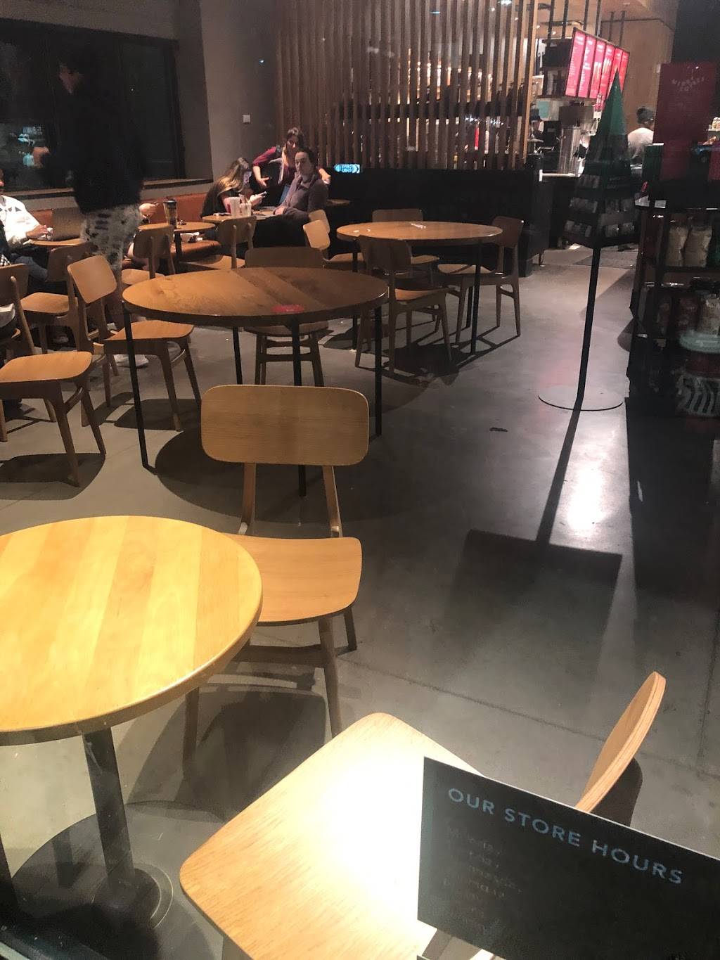 Starbucks | cafe | 7910 Winter Garden Vineland Rd Suite 100, Windermere, FL 34786, USA | 4075542518 OR +1 407-554-2518