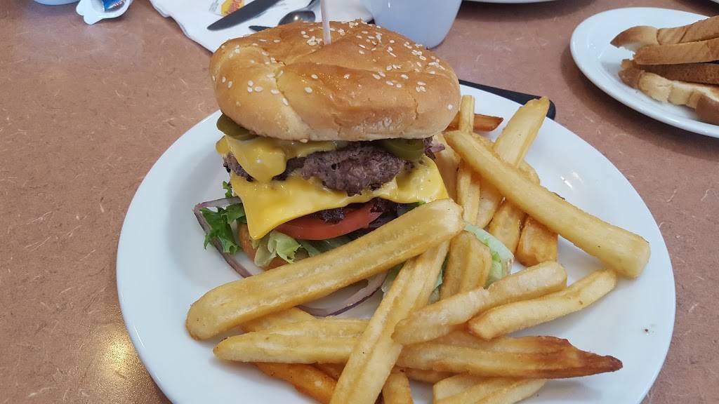 Dennys | restaurant | 4324 Salida Blvd, Salida, CA 95368, USA | 2095453326 OR +1 209-545-3326