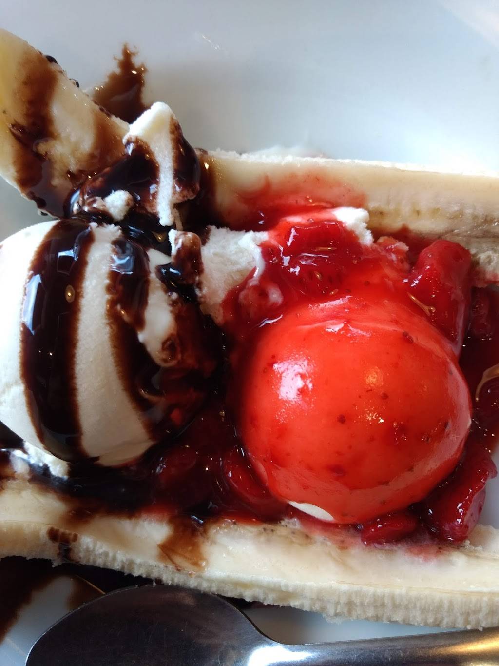 Wimpy’s Diner | restaurant | 60 Main St E, Grimsby, ON L3M 1N1, Canada | 9053097323 OR +1 905-309-7323