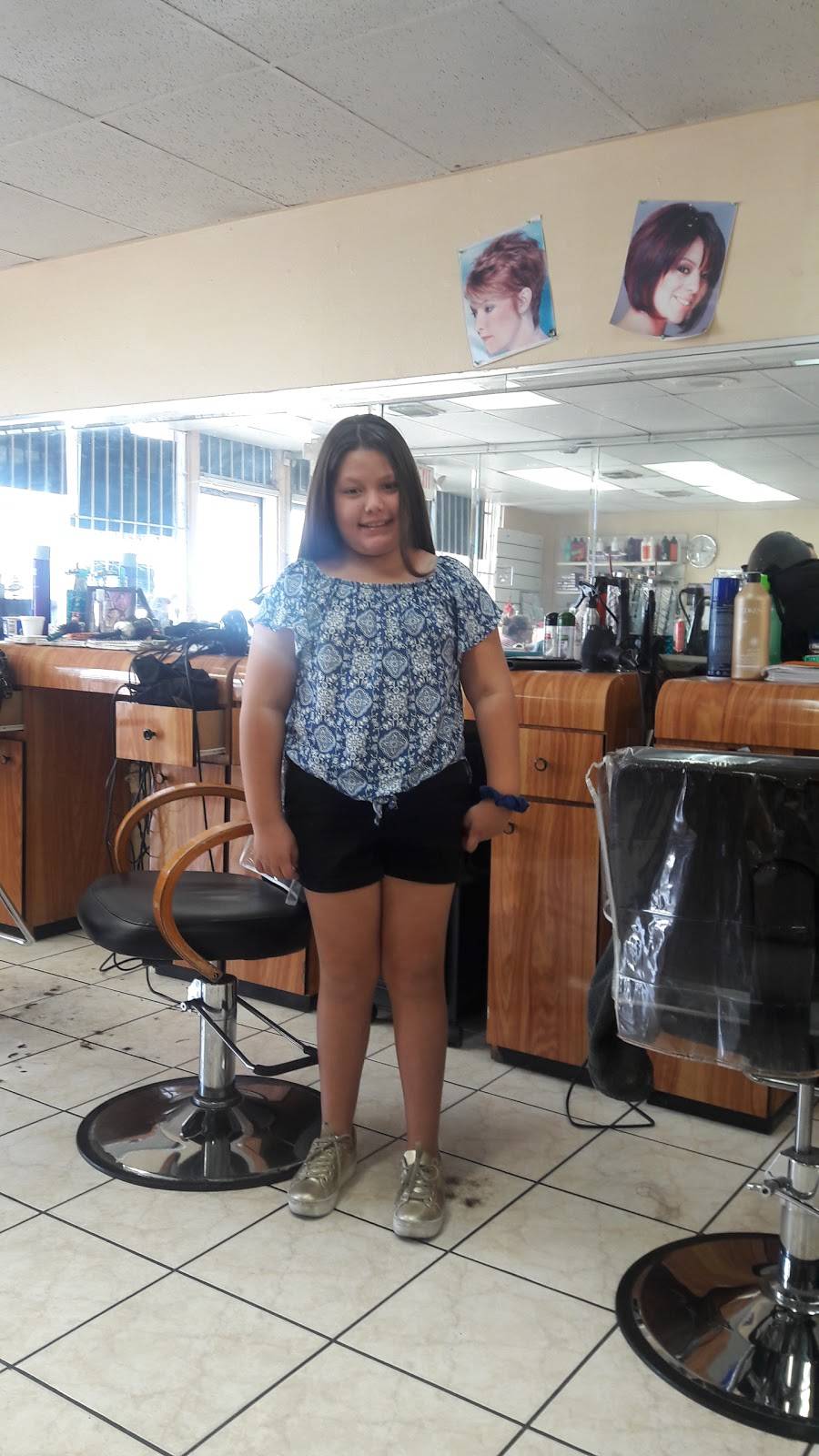 El Anzuelo De Oro (Bakery and Foods) | restaurant | 445 W 29th St, Hialeah, FL 33012, USA | 3053815941 OR +1 305-381-5941