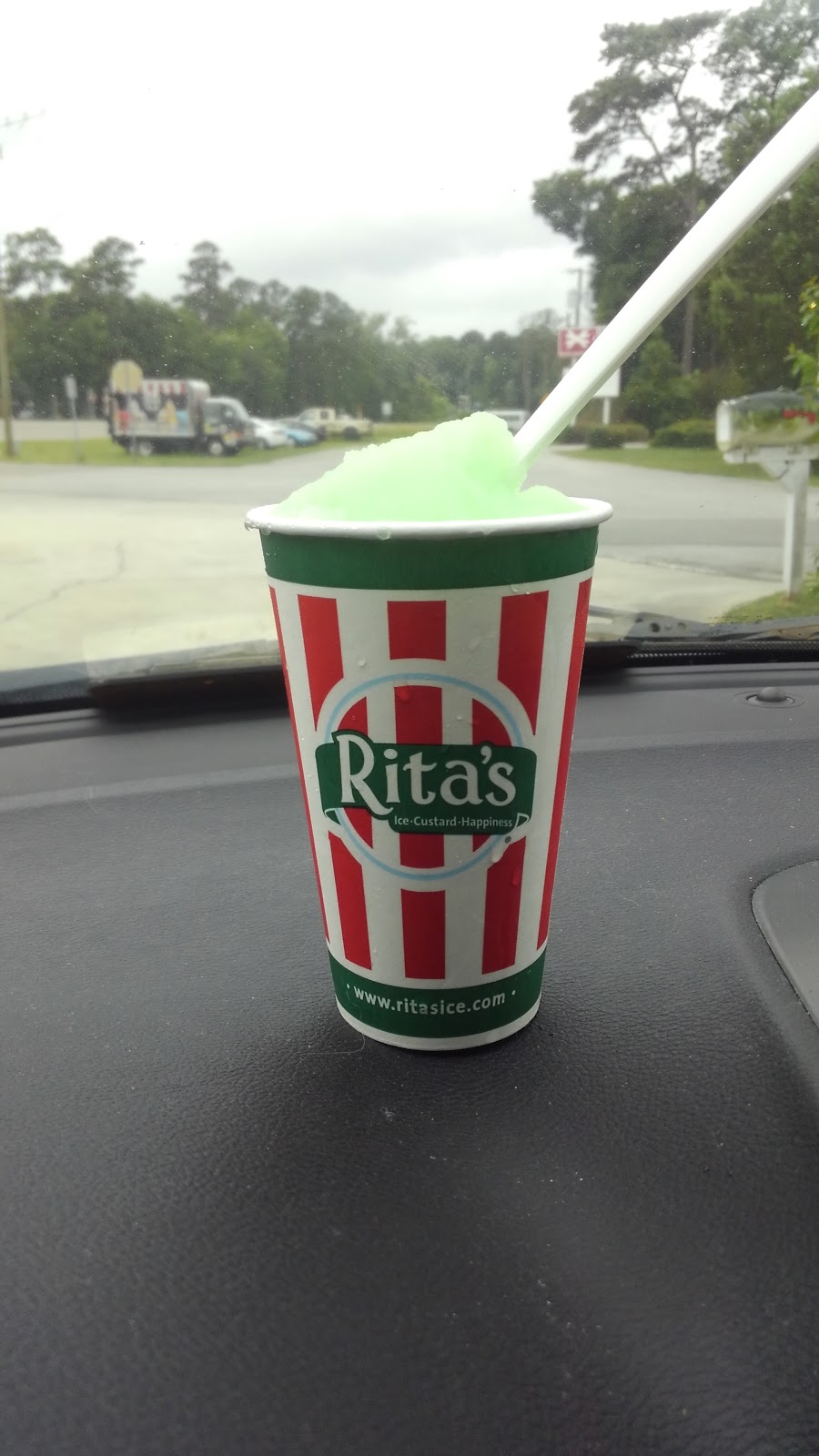 Ritas Italian Ice & Frozen Custard | restaurant | 7878 US-80, Savannah, GA 31410, USA | 9123358096 OR +1 912-335-8096