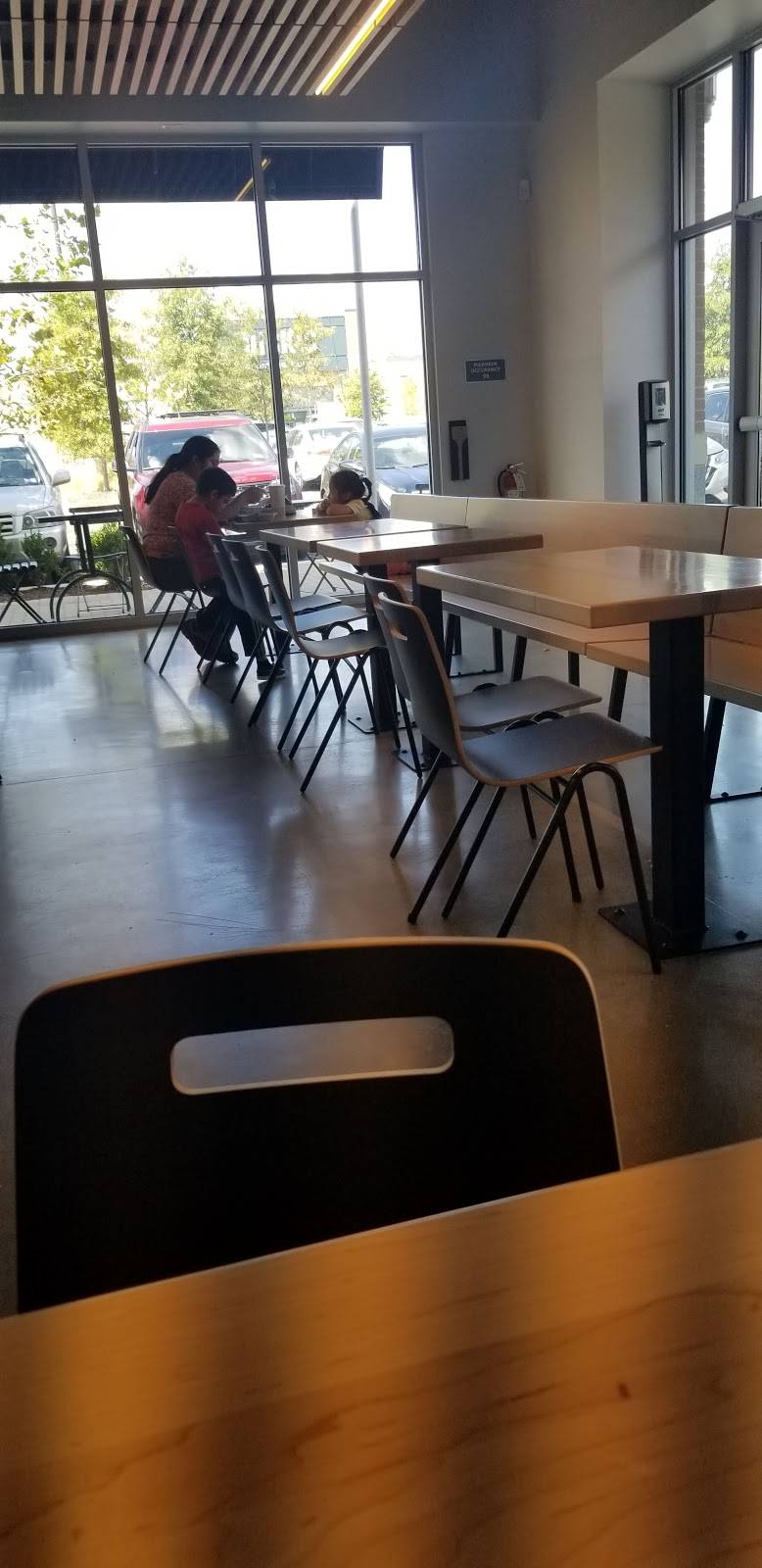 Chipotle Mexican Grill | restaurant | 2430 Market St NE, Washington, DC 20018, USA | 2026363938 OR +1 202-636-3938