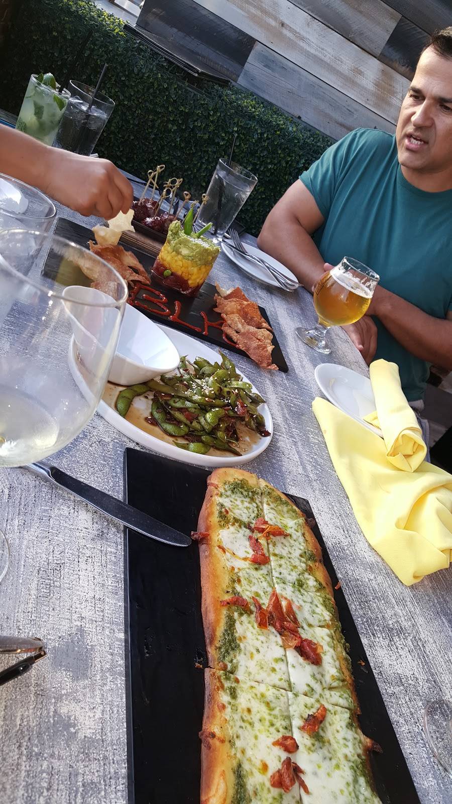 BLK Earth Sea Spirits | restaurant | Pierside Pavilion, 300 Pacific Coast Hwy, Huntington Beach, CA 92648, USA | 7149600996 OR +1 714-960-0996