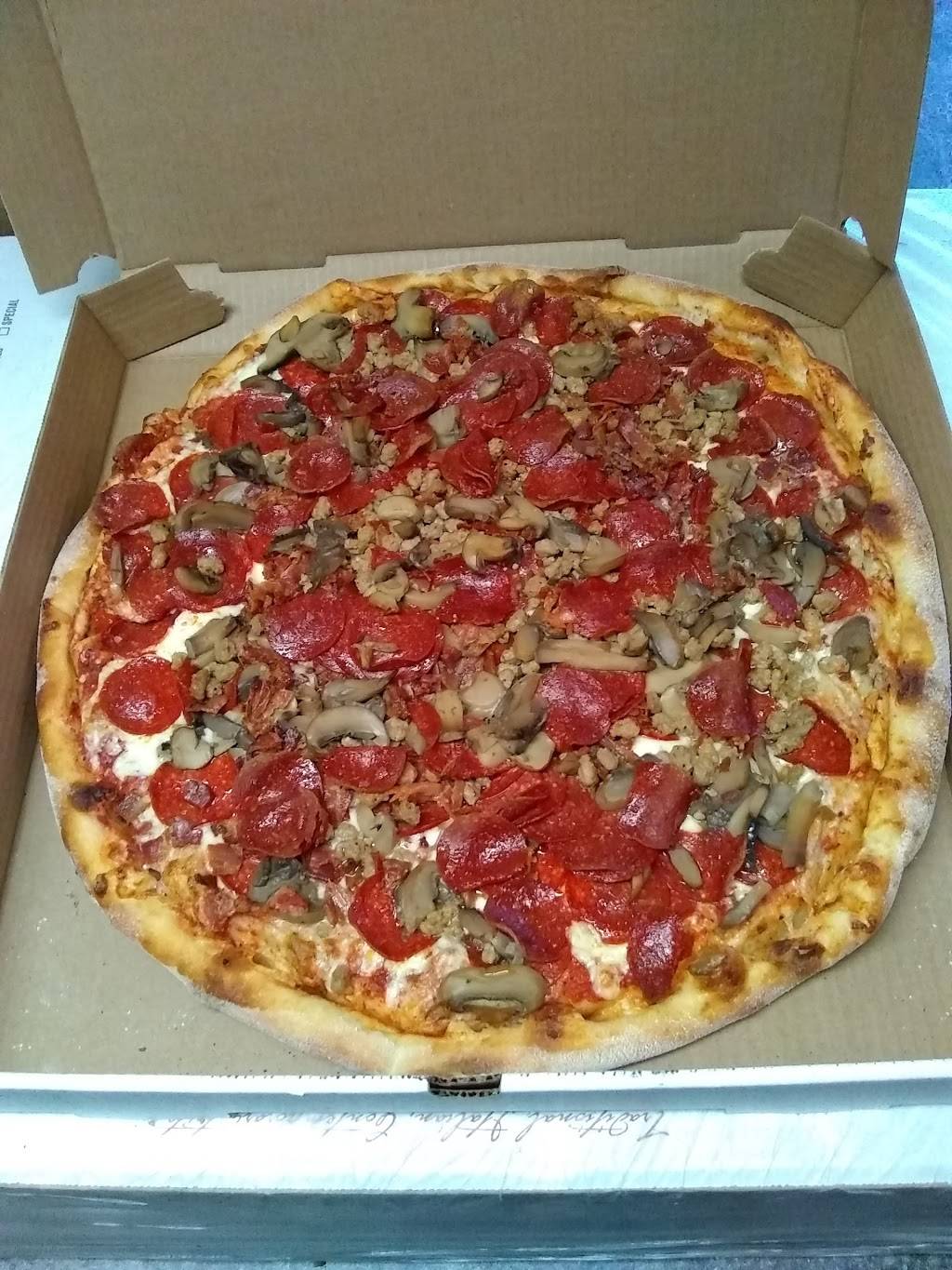 Vitos Pizza | restaurant | 19301-19307 Leesville Rd, Lynchburg, VA 24502, USA | 4348410543 OR +1 434-841-0543