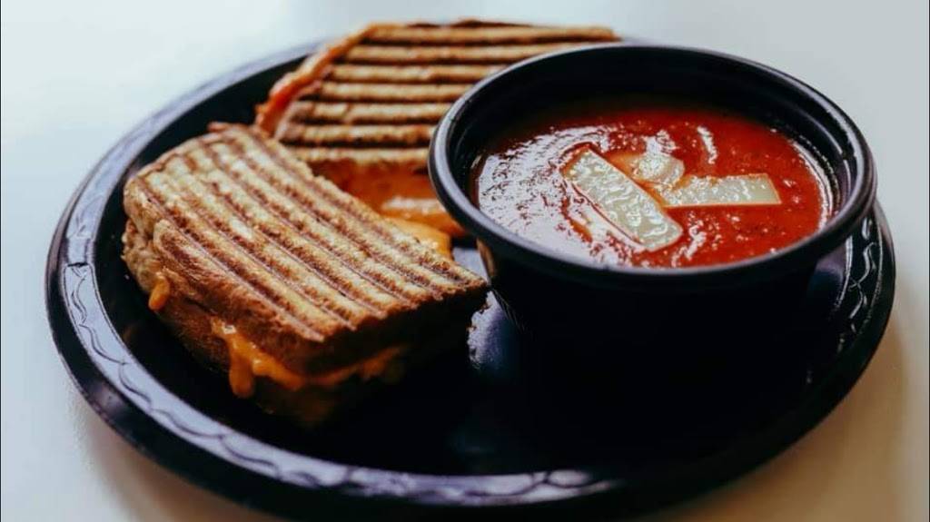 Landmark Cafe and Market | restaurant | 200 S Jefferson St, Dublin, GA 31021, USA | 4782770160 OR +1 478-277-0160