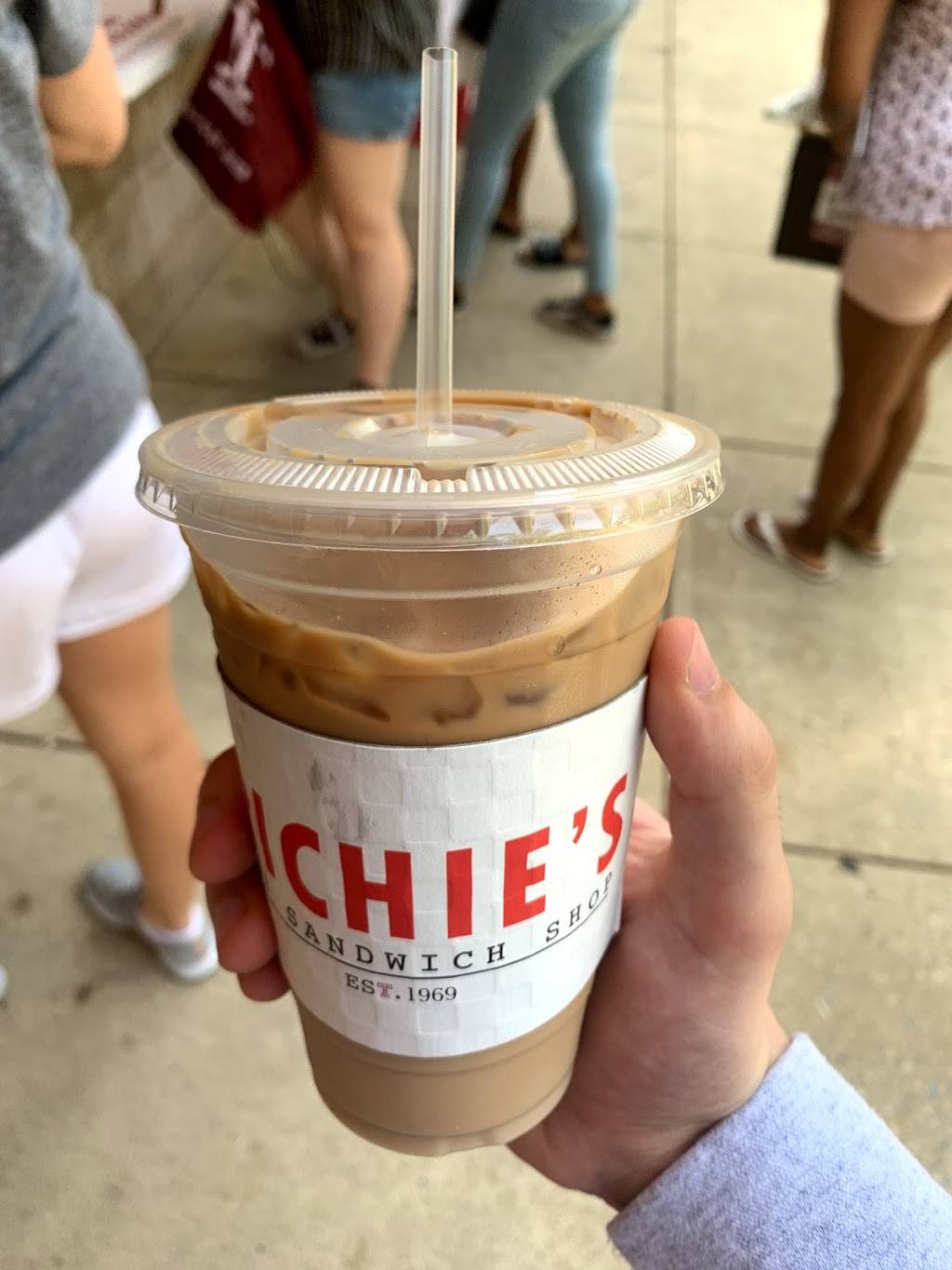 Richies | restaurant | 1835 N 12th St, Philadelphia, PA 19122, USA | 2157652656 OR +1 215-765-2656