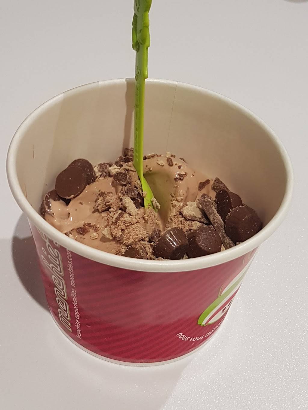 Menchies | restaurant | 150 Sidney St, Belleville, ON K8P 5E2, Canada | 6137790900 OR +1 613-779-0900