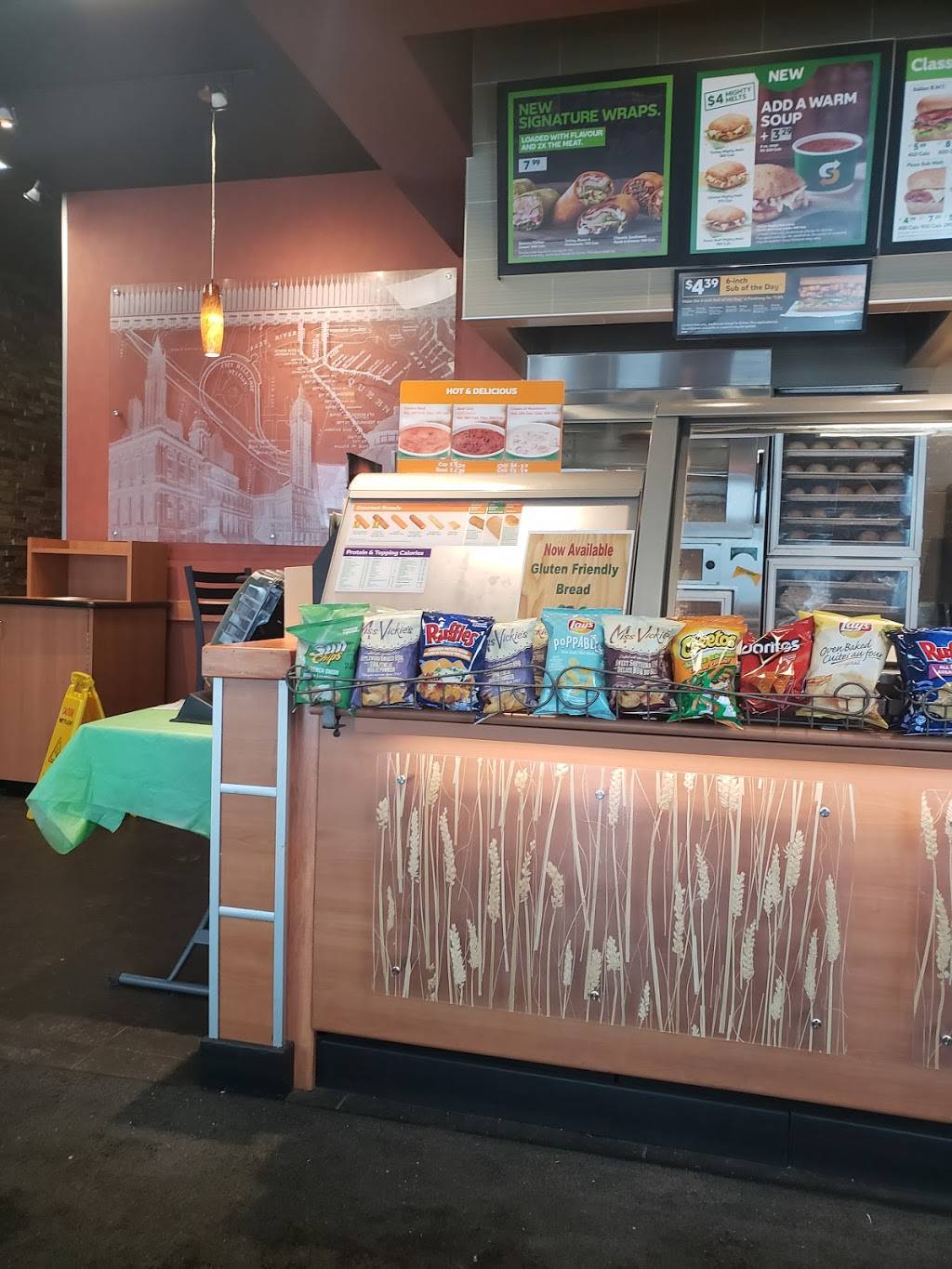 Subway | restaurant | 1690 Huron Church Rd, Windsor, ON N9C 2L1, Canada | 5192524696 OR +1 519-252-4696